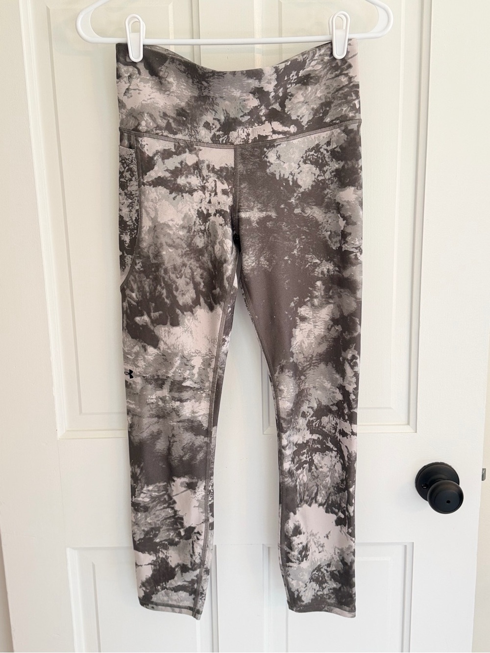 Under Armour Compression Printed High Rise Pocket Leggings‎ Gray Medium